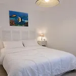 La Floralie, Piscine Chauffee, Wifi, 2km *