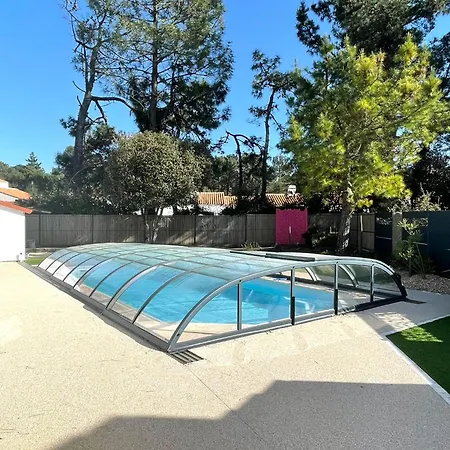 بيت للعطل La Floralie, Piscine Chauffee, Wifi, 2km