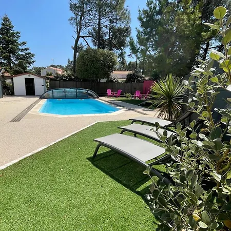 La Floralie, Piscine Chauffee, Wifi, 2km *